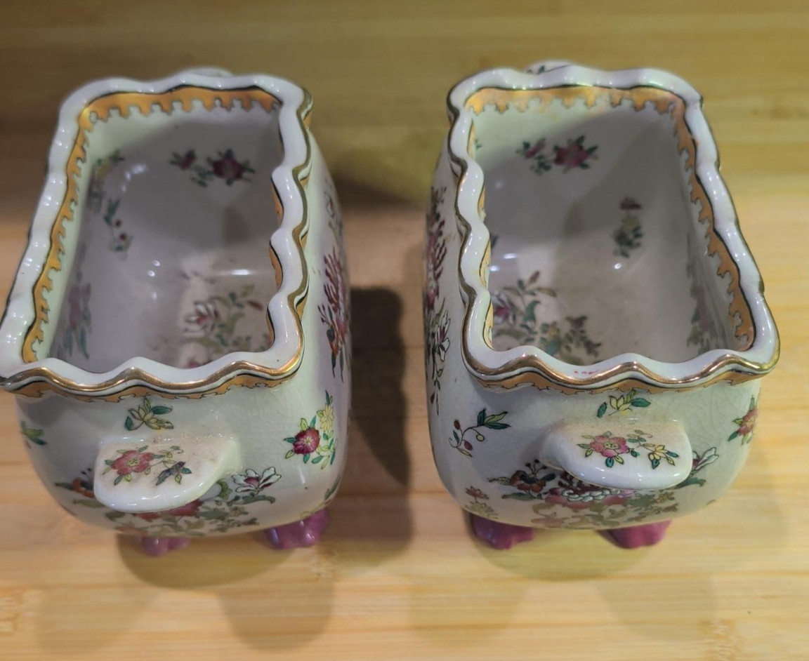 Pair Chinese Famille Rose Porcelain Cachepot Planters Footed Gilt Marked Pair Chinese Famille Rose Porcelain Cachepot Planters Footed Gilt Marked