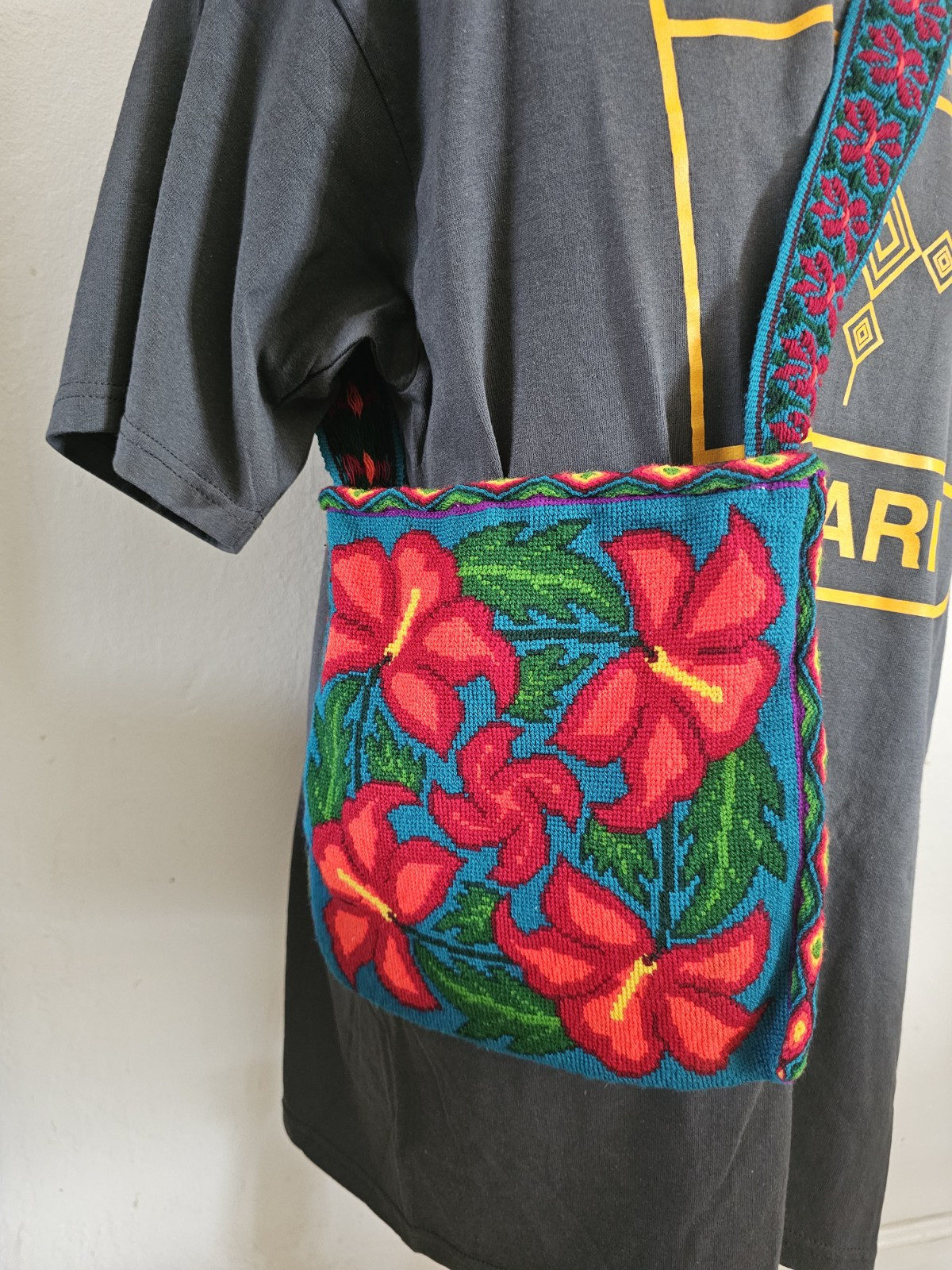 RARE Contemporary Huichol Textile Hand Embroidered Red Flower Vibrant Bag RARE Contemporary Huichol Textile Hand Embroidered Red Flower Vibrant Bag