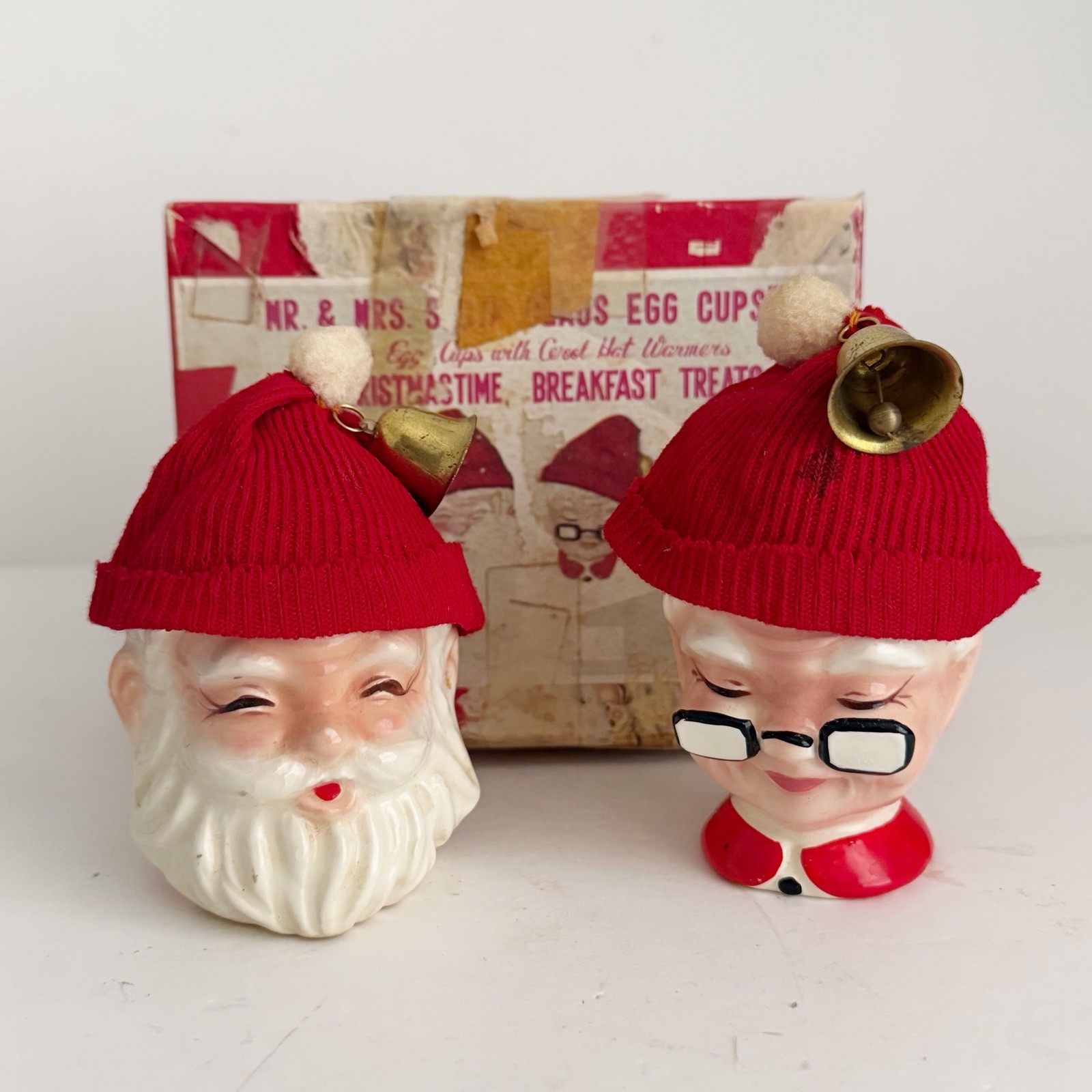 Vintage Pair Of Santa Mrs. Claus Egg Cups In Original Box Kreiss? MCM Kitsch