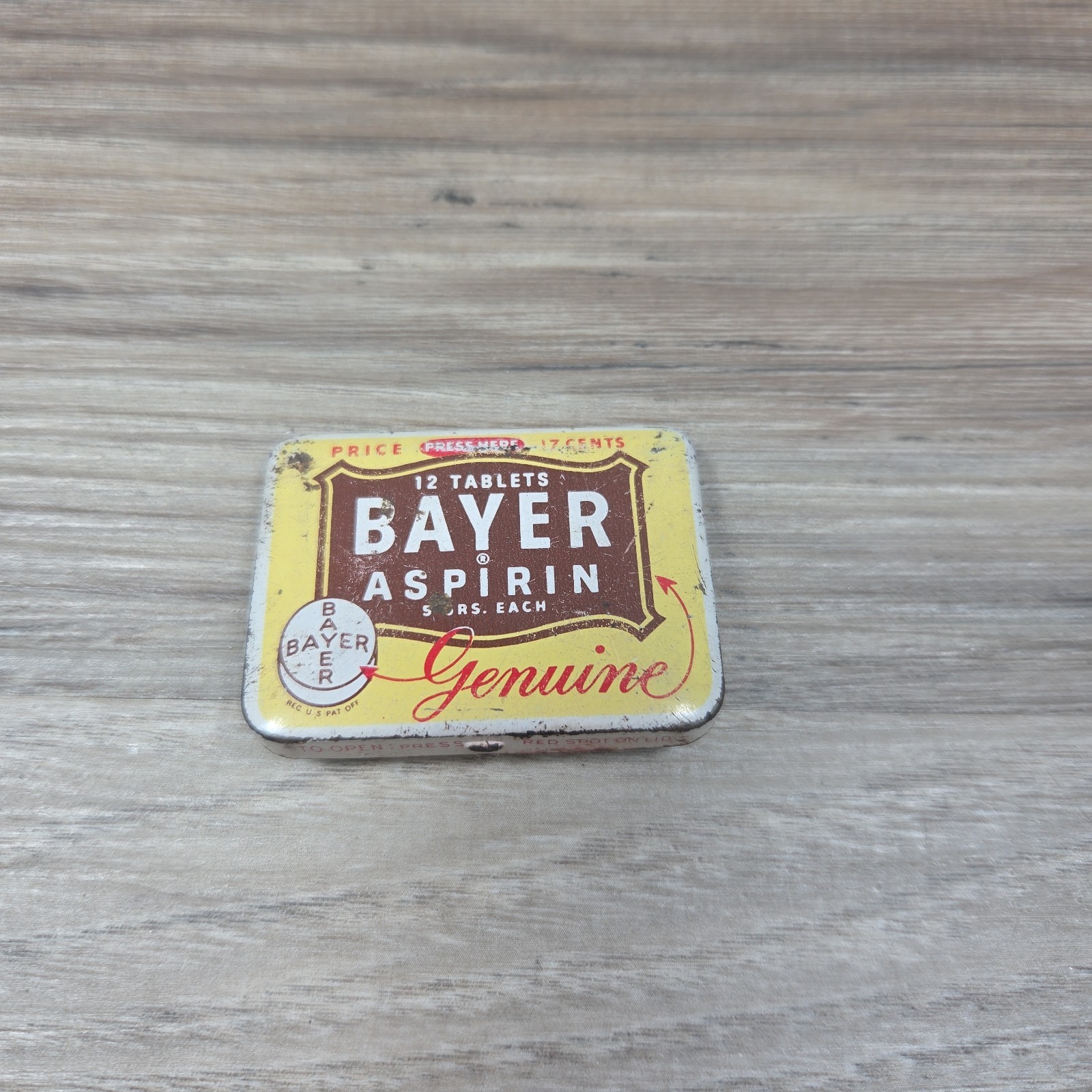 Vtg Bayer Asprin Metal Tin Pocket Sized Pain Relief Genuine Metal Pills Storage