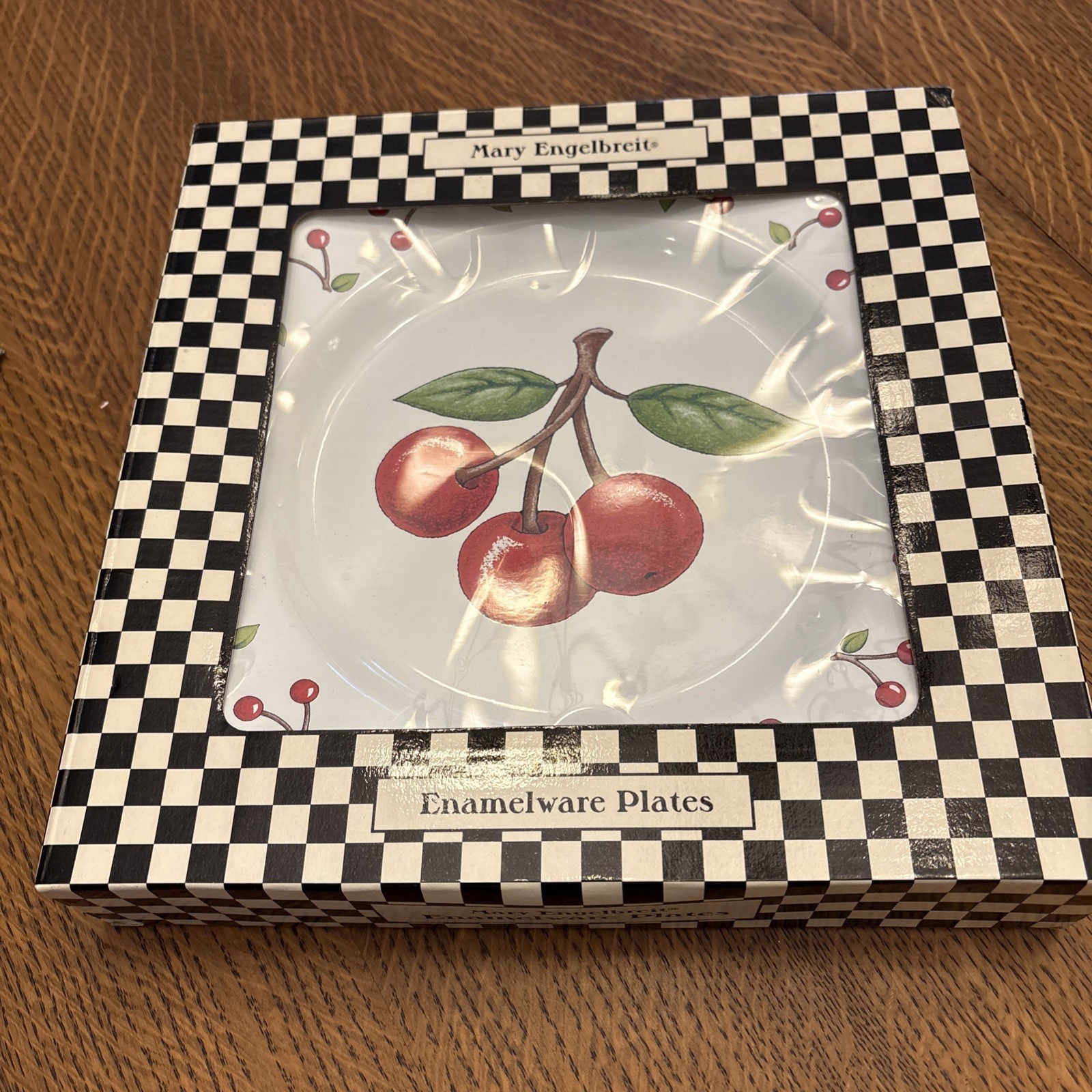 VTG Mary Engelbreit Enamelware Cherry Salad Plates Set of 4 #320 Boxed
