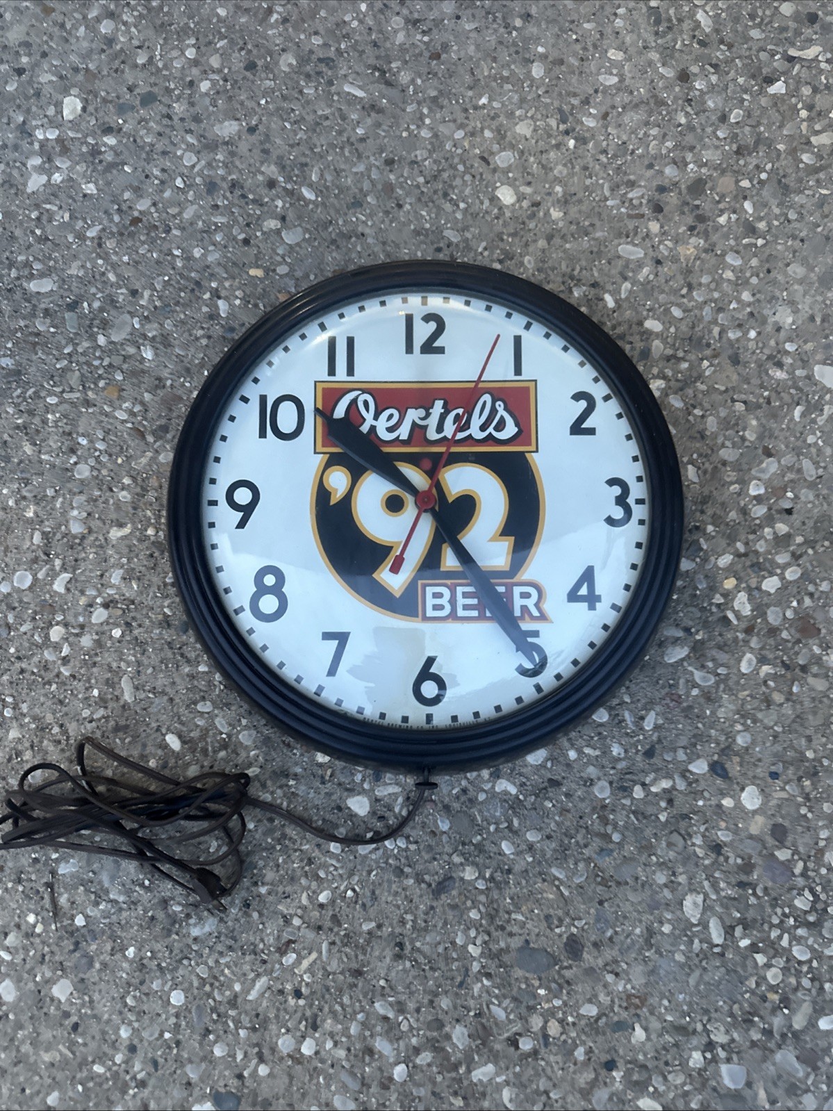 RARE Vintage Oertel\'s \'92 Beer Metal Wall Clock Since 92 Louisville Ky Brewing