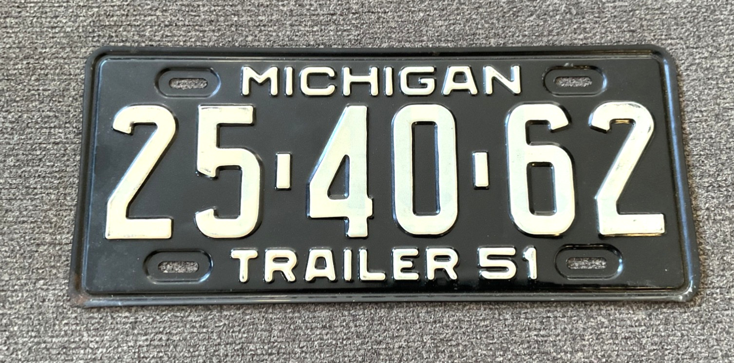 RARE NOS 1951 MICHIGAN TRAILER LICENSE PLATE ALL ORIGINAL NEVER MOUNTED NICE
