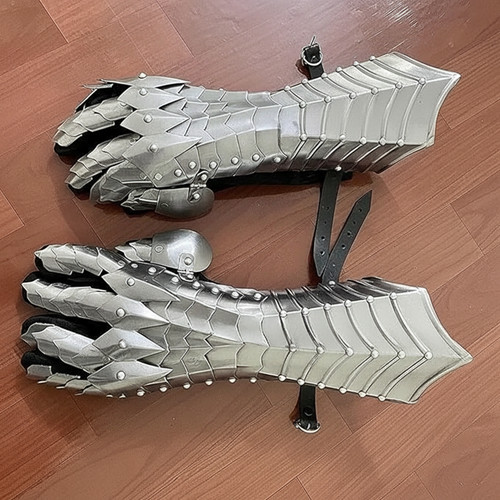 Medieval Nazgul Gauntlets – Silver Polish Mild Steel Unisex Adult Armor Gloves