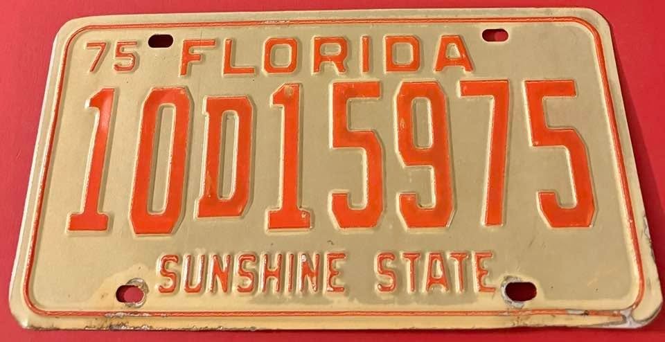 1975 Florida License Plate 10D 15975 Broward County