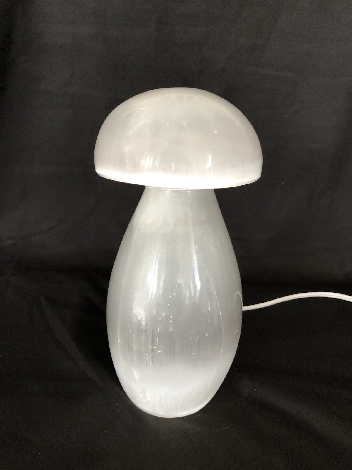 Cool White Selenite Rock Mushroom Electric Lamp Bright Mint Condition