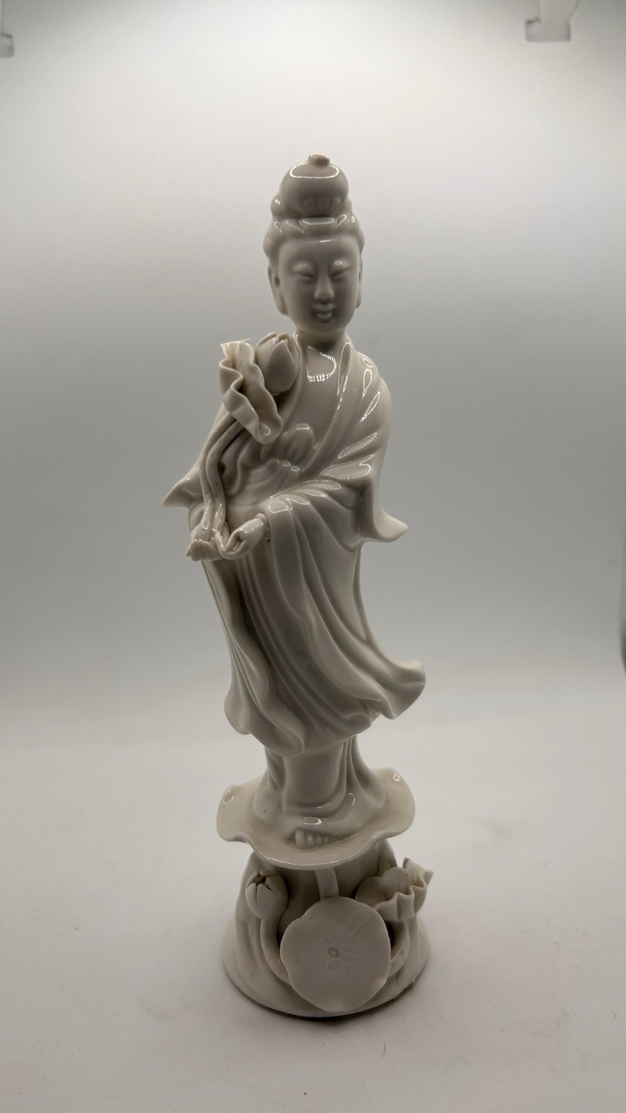 Vintage Chinese White Porcelain Guanyin Statue 8” Removable Hand WMHK Stamped