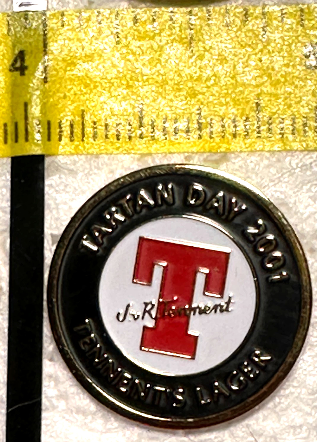 Tartan Rare Tennent's Lager Scottish Brewery Day 2001 Commemorative Pin Badge Tartan Rare Tennent's Lager Scottish Brewery Day 2001 Commemorative Pin Badge