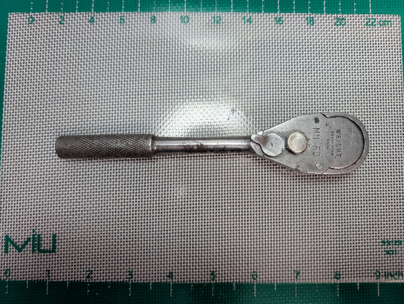 VINTAGE — Wright MN-60 Socket Ratchet 3/8” Drive, AC — 1940’s USA Barberton Ohio VINTAGE — Wright MN-60 Socket Ratchet 3/8” Drive, AC — 1940’s USA Barberton Ohio
