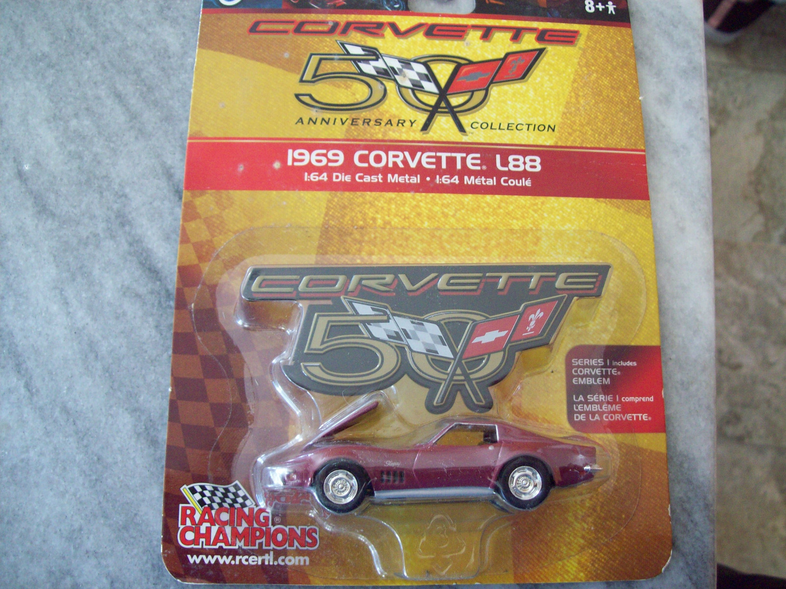 RACING CHAMPIONS 1/64 1969 CORVETTE  L-88   DIECAST