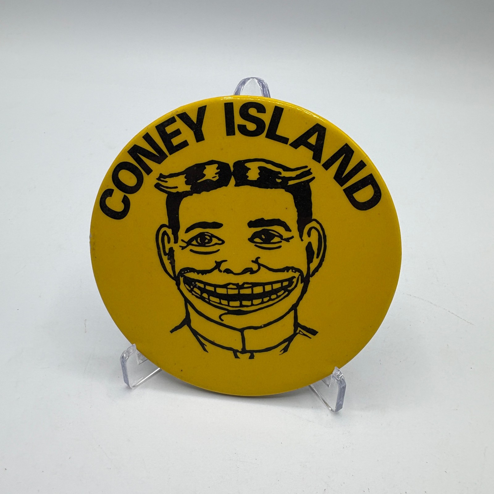 Vintage Coney Island Smiling Face Souvenir Pinback Button Yellow Black Badge NYC