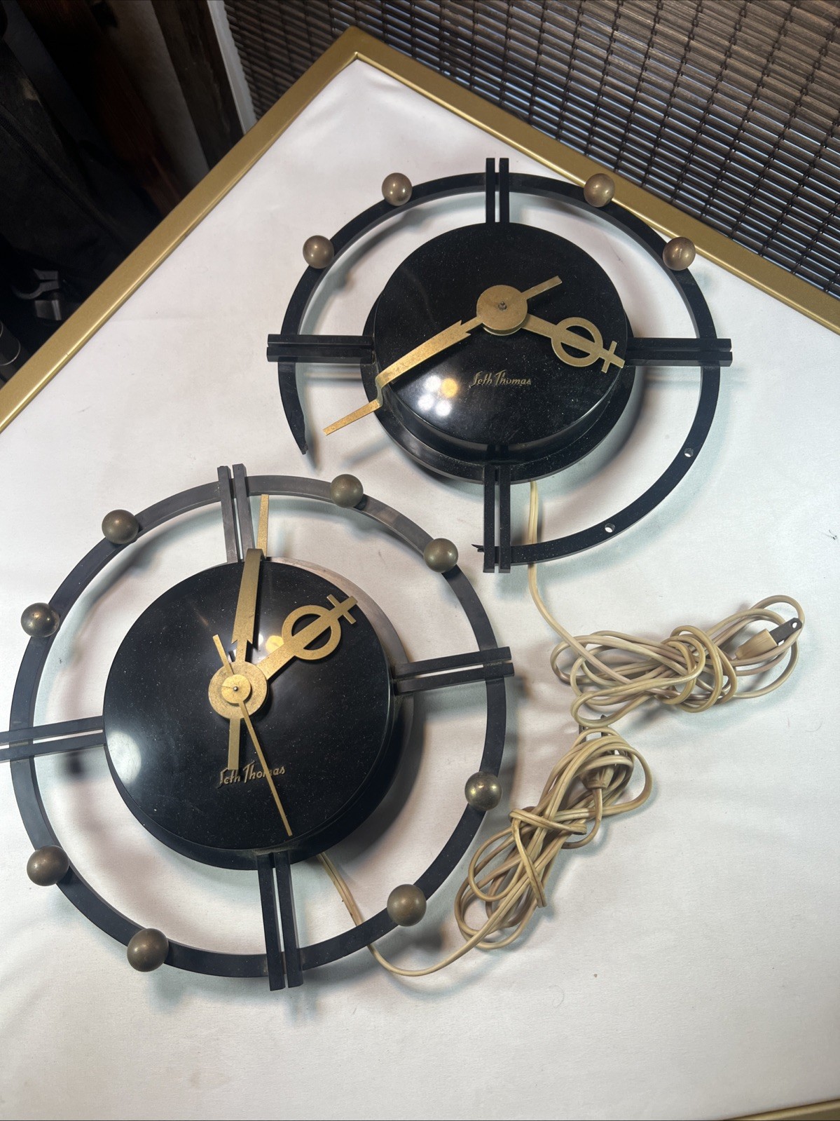 Vintage Seth Thomas Wall Clock Atomic Silhouette Wheel Electric