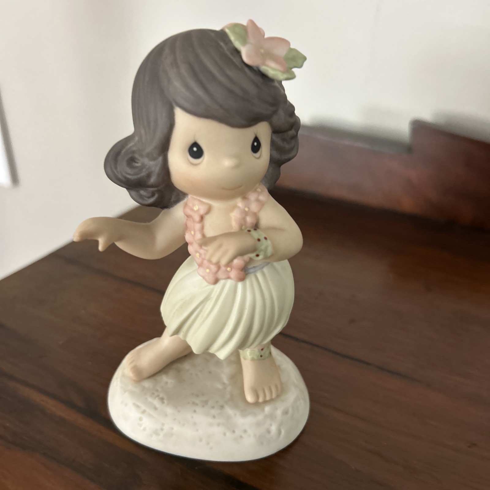 💥Vintage 1995 Enesco Precious Moments HAPPY HULA DAYS Hawaiian Girl Figurine