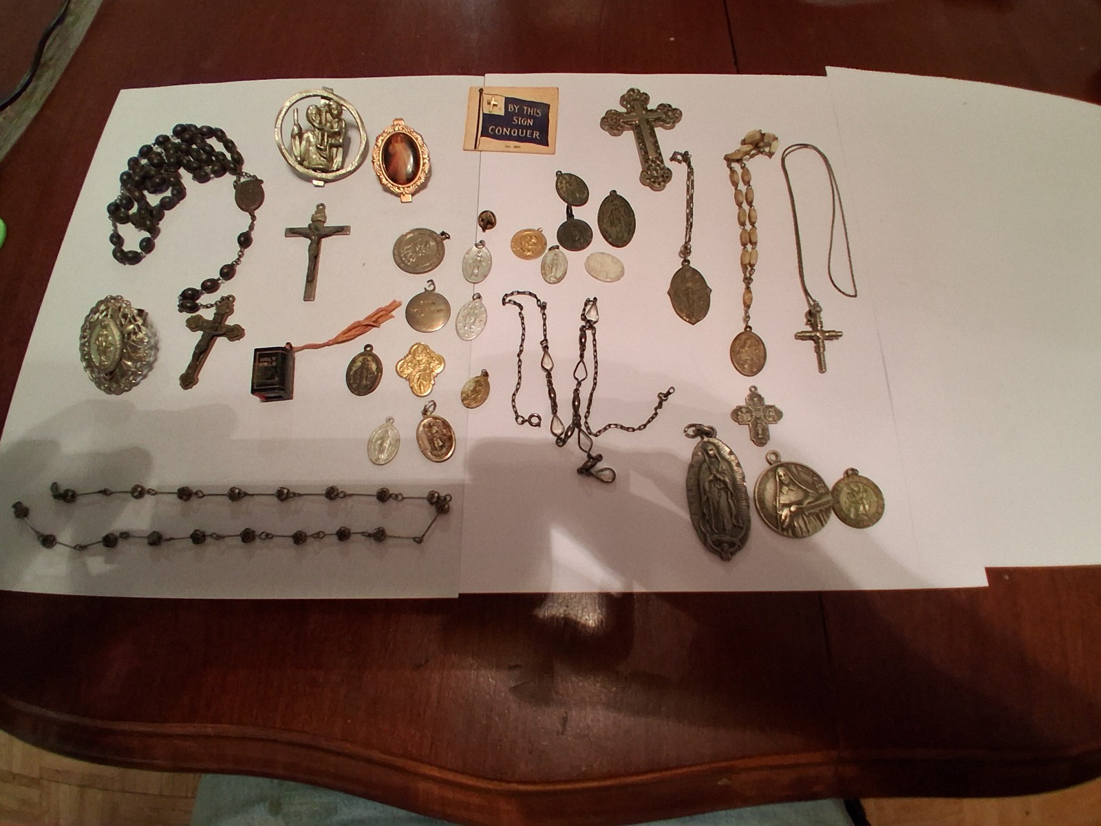 33 Pieces Of Vintage Lot Religious Catholic Rosaries, Pendants, Cross