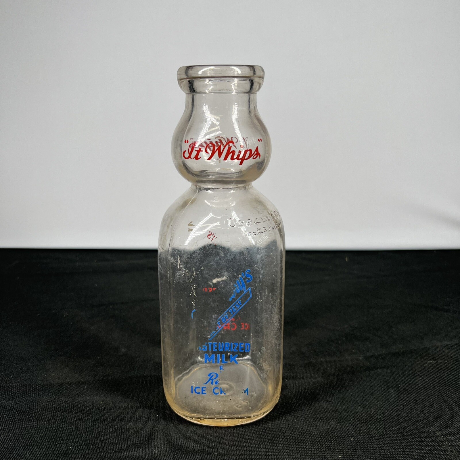 Vintage Sanitary’s IT WHIPS 1 QT Clear Glass Milk Bottle Red Blue