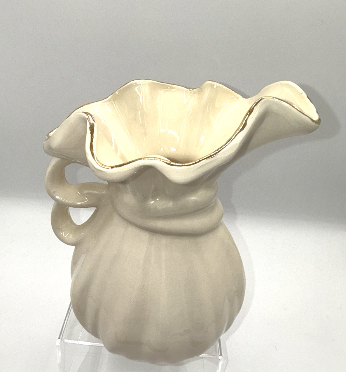 Ruffled Flared Cream Ceramic VASE Gold Trim 7.5\