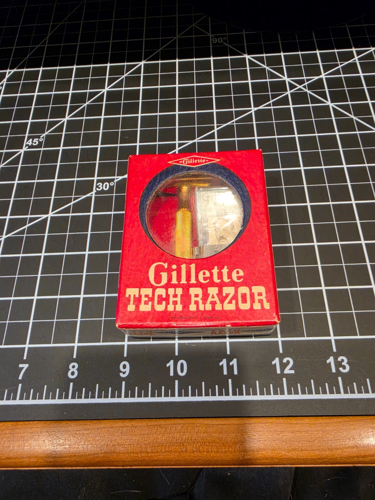 Vintage 1940s Gillette Tech Gold Tone Fat Handle DE Razor w/ Original Box