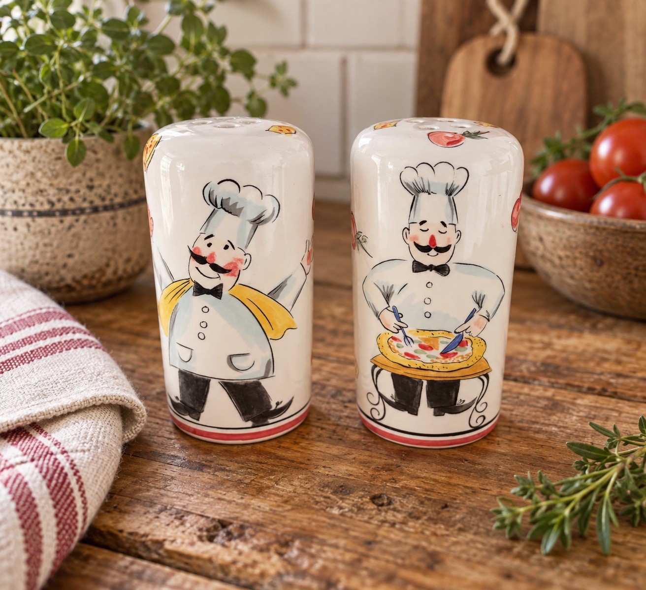 VTG Tabletop Retro Pizza Chef Shakers Ceramic Set Retro Kitchen Decor