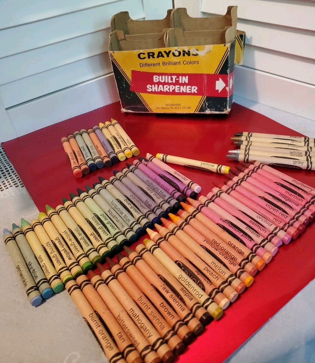 VTG Crayola 64 Crayon Box 1980s Binney Smith All 8 Retired Colors Maize 62 Pc