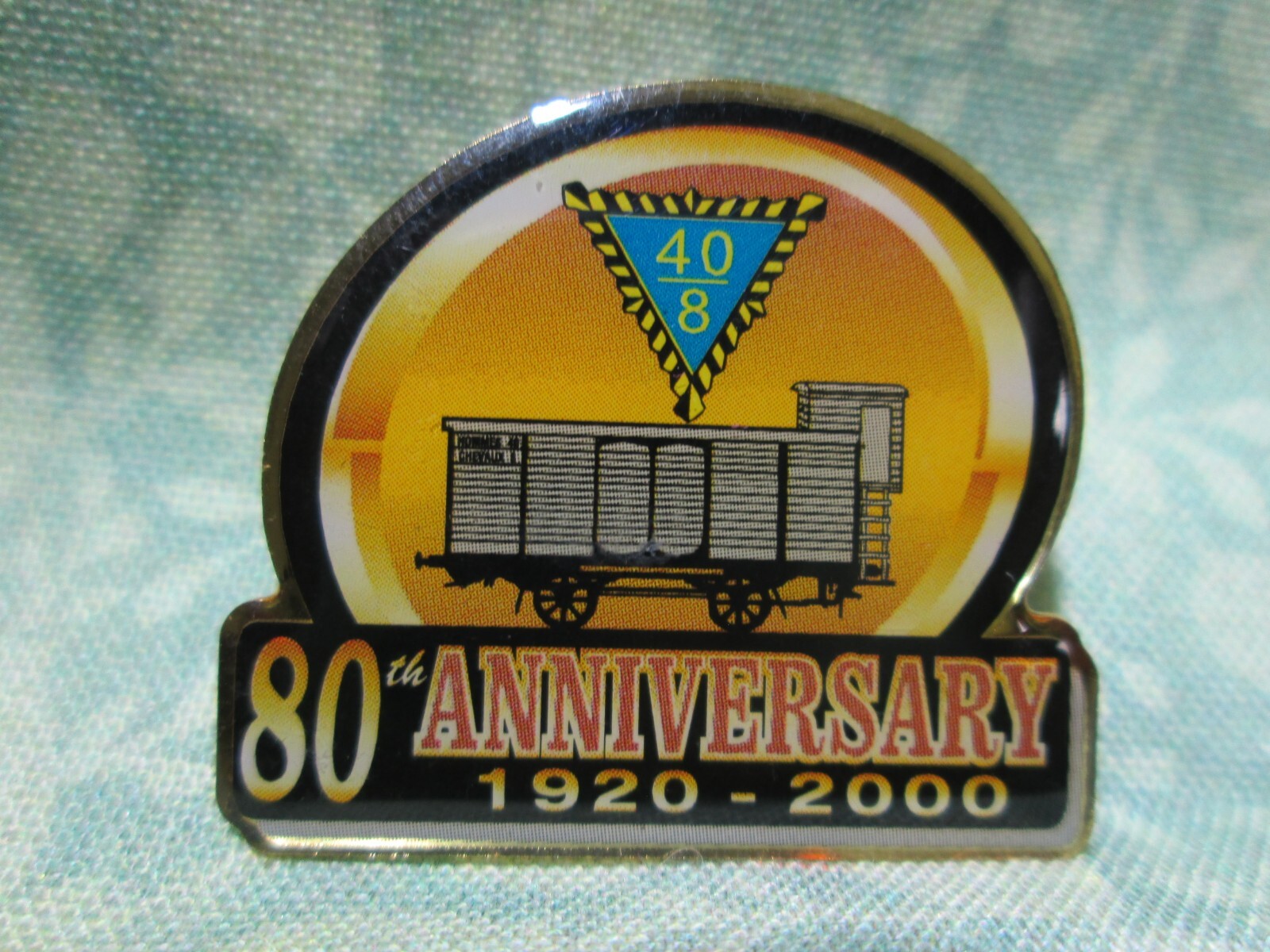 VTG 40/8 80th Anniversary Gold Tone Lapel Pin - Resin-coated Image Boxcar - 4B VTG 40/8 80th Anniversary Gold Tone Lapel Pin - Resin-coated Image Boxcar - 4B
