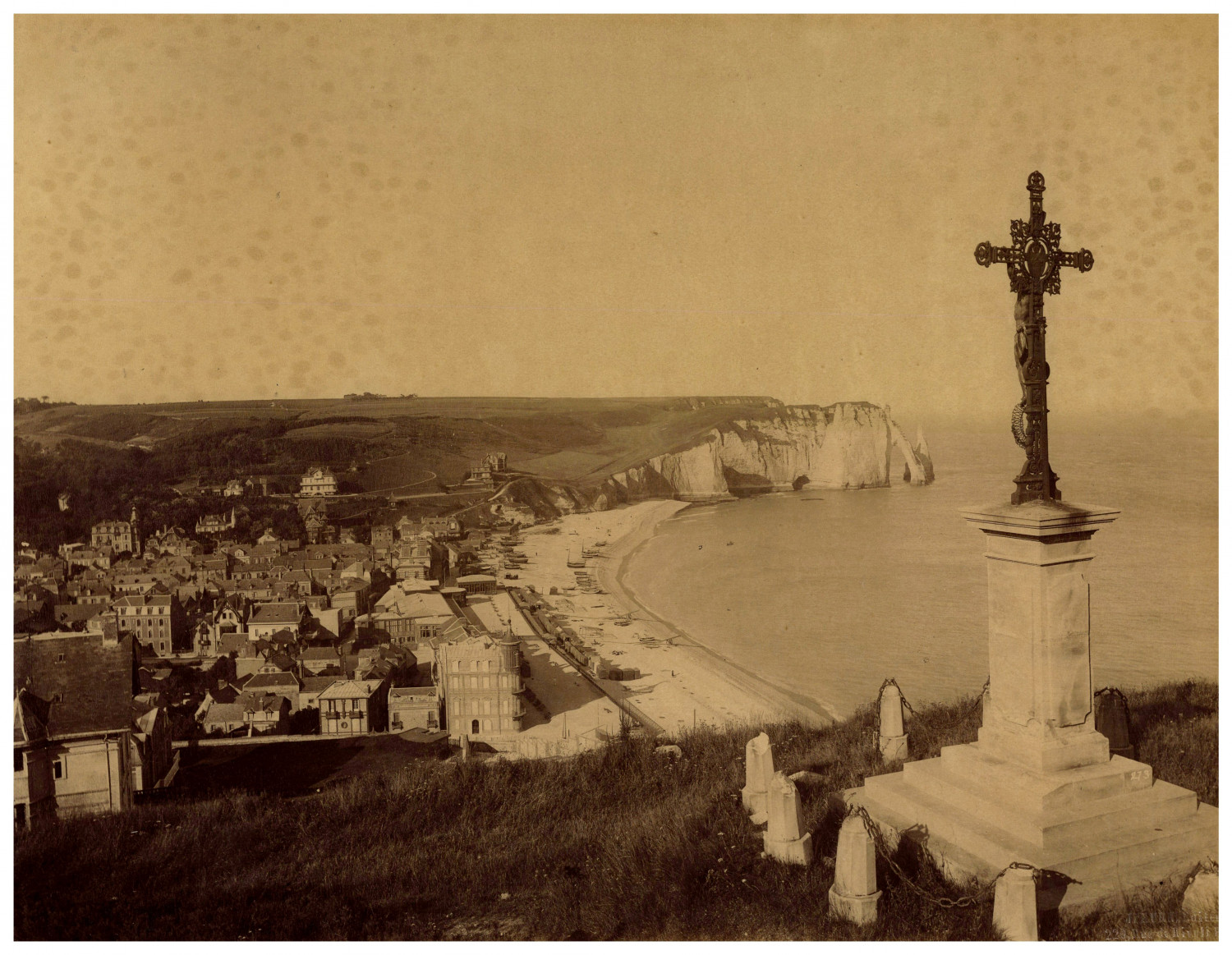 France, Étretat, Falaise d'Aval et Calvaire vintage albumen print print print print 