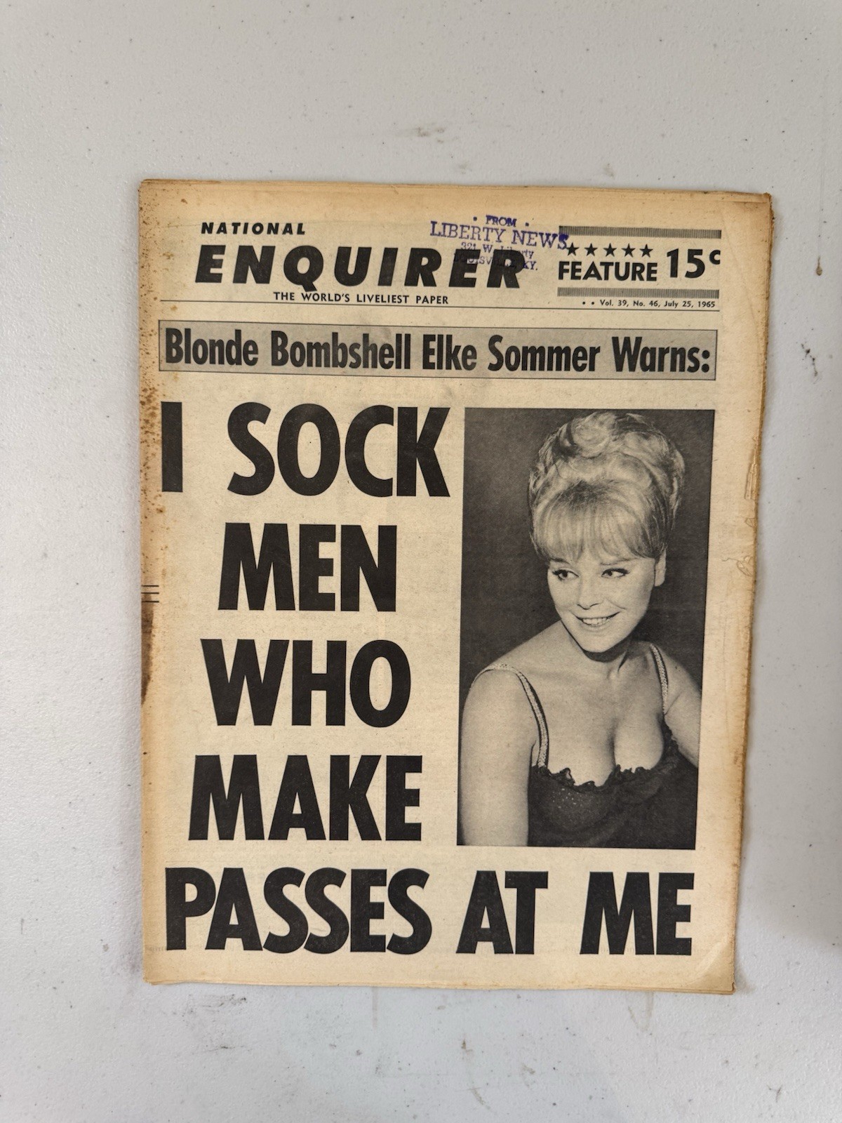 1965 July 25th National Enquirer Newspaper, Elke Sommer (VRN7)