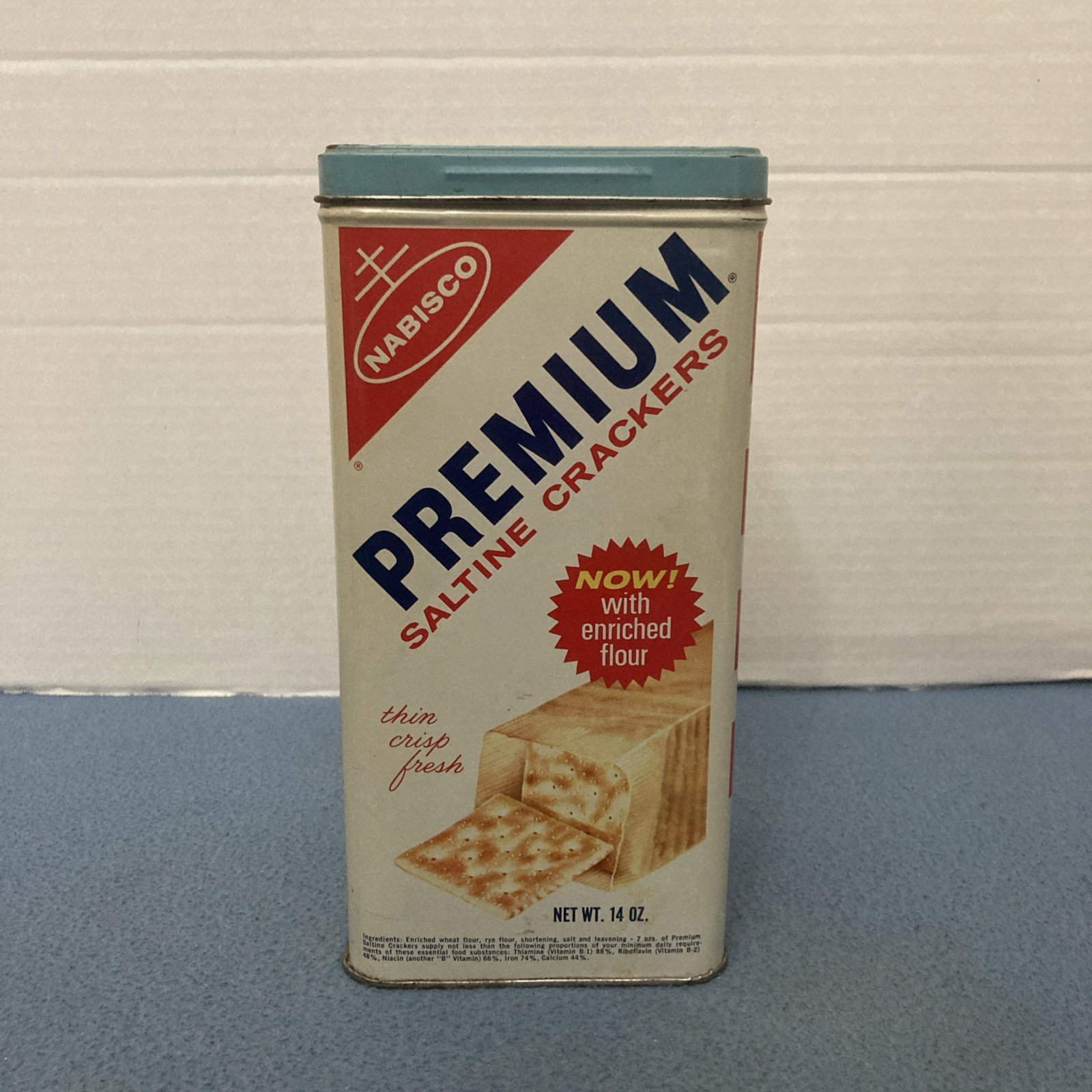 VTG 1969 Nabisco Premium Saltine Crackers 14oz Metal Tin w/Light Blue Lid