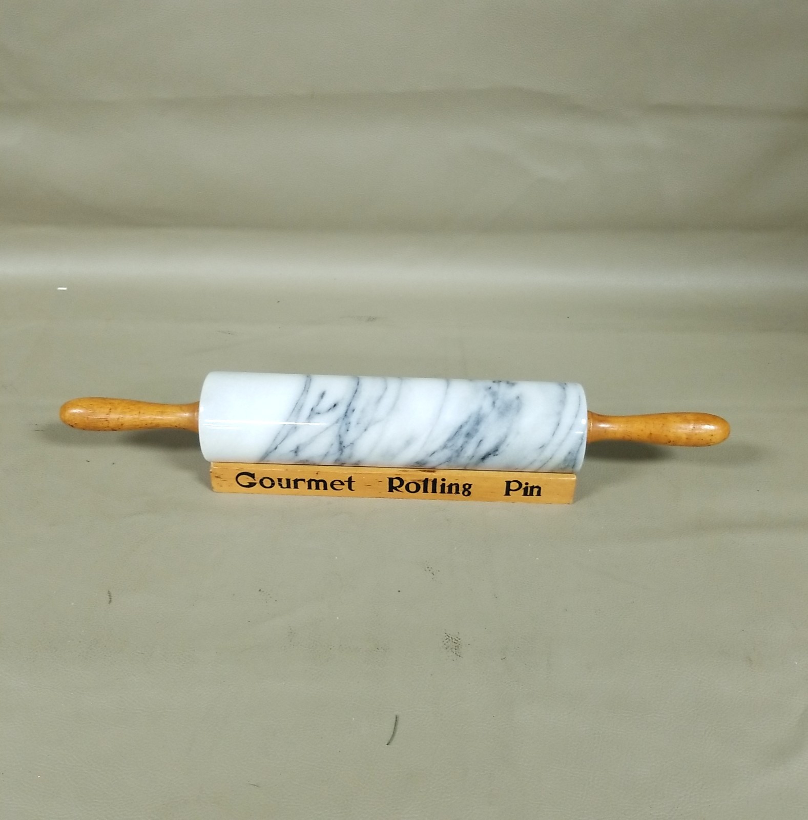 Vintage Marble Rolling Pin Gourmet Kitchen Roller w/Wooden Base 18\ Vintage Marble Rolling Pin Gourmet Kitchen Roller w/Wooden Base 18\