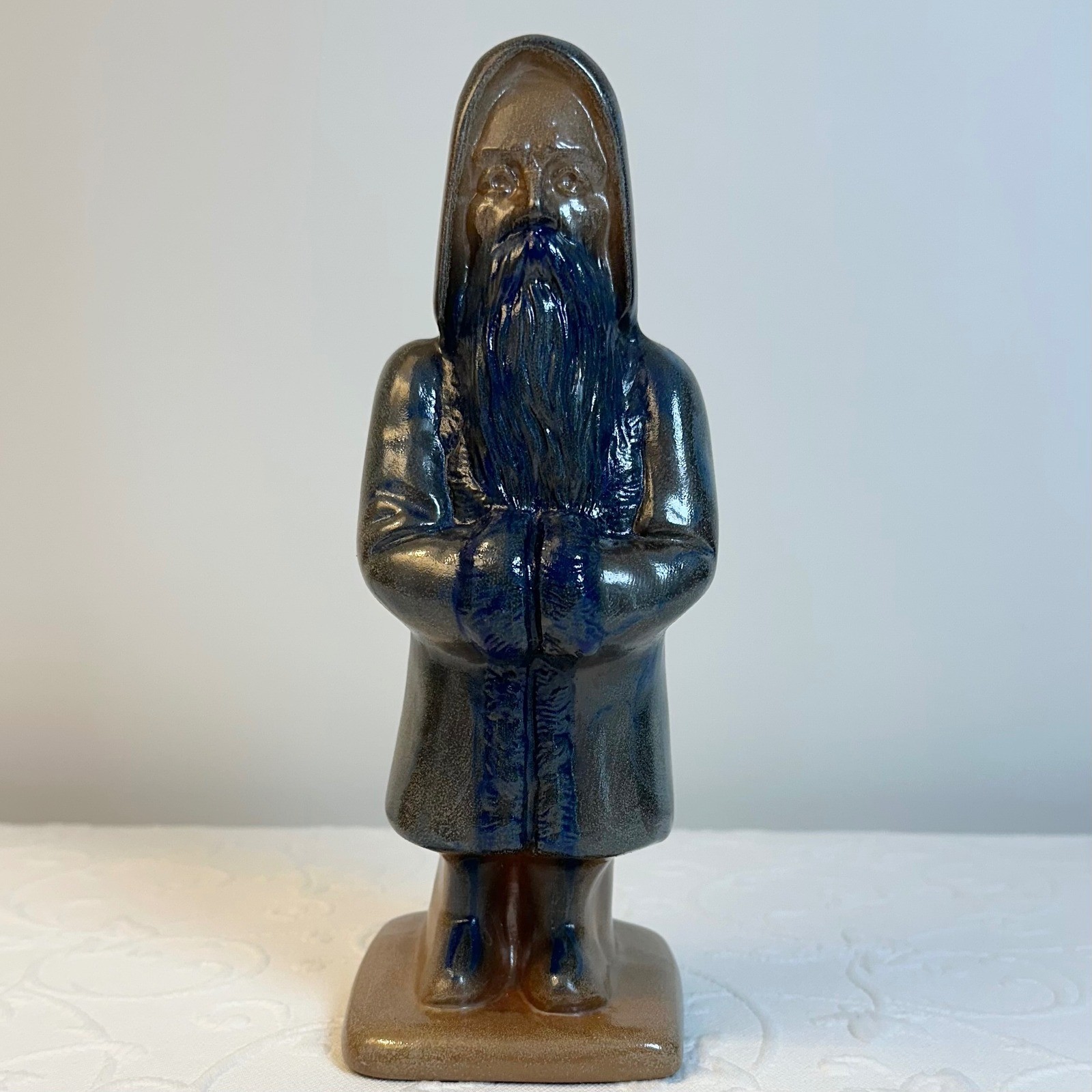 Vintage 1996 Beaumont Brothers Pottery Rustic Santa Blue & Brown Salt Glaze 9.5\