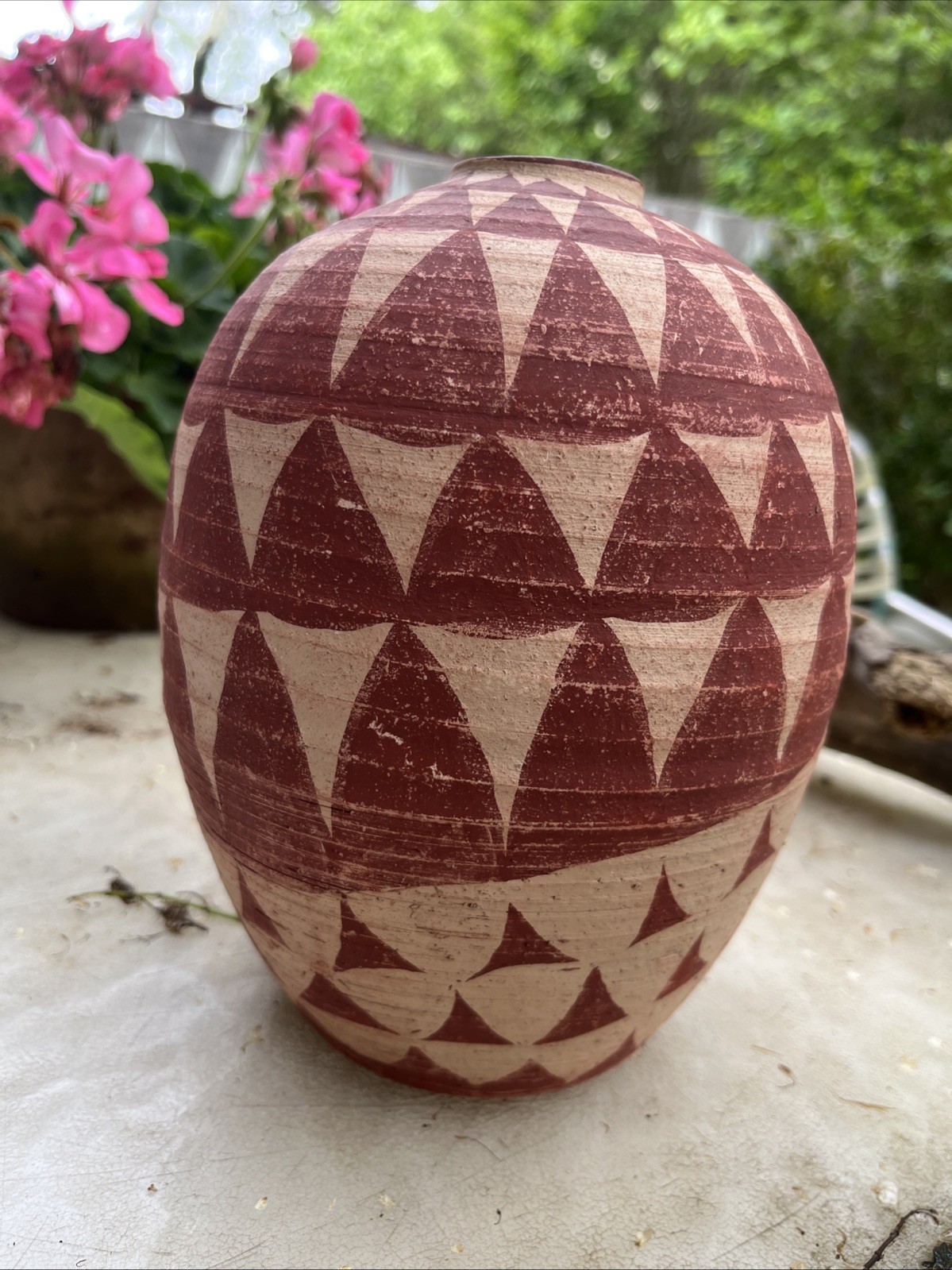 NATIVE TRIBAL POTTERY  VASE SIGNED LUZ, VINTAGE