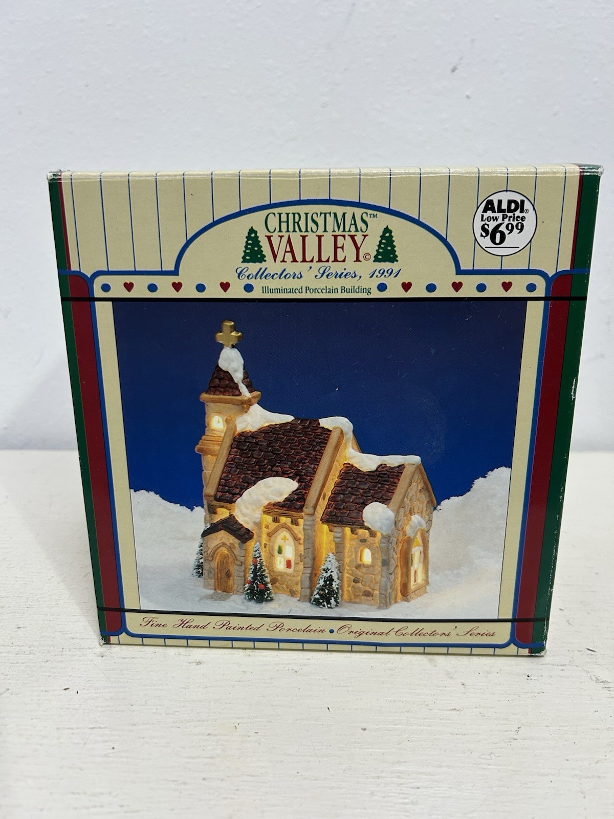 Christmas Valley Collectors Series 1991 Lighted Porcelain Church Original Box Christmas Valley Collectors Series 1991 Lighted Porcelain Church Original Box