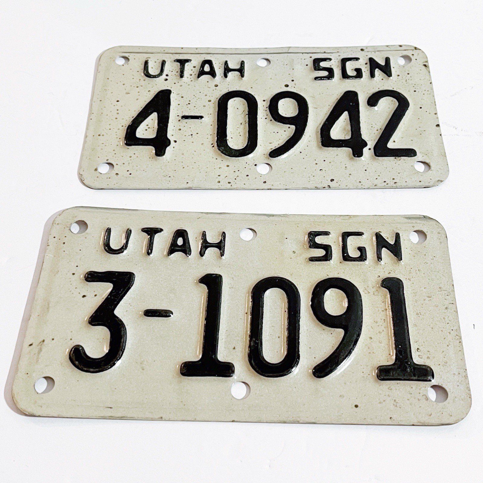 2 Vintage Utah License Plate Sign Registration 1970s Metal 7.25” Man Cave Decor