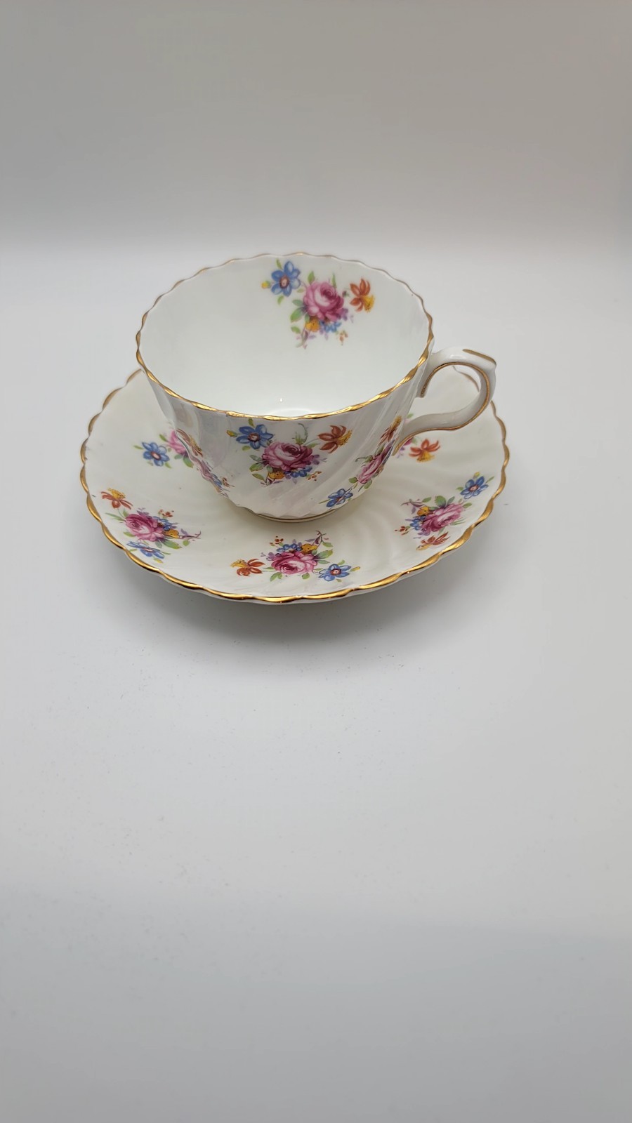 Vintage Aynsley Bone China Teacup and Saucer Floral Pattern England Vintage Aynsley Bone China Teacup and Saucer Floral Pattern England