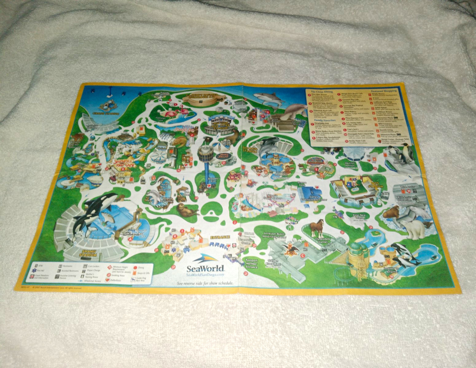 SeaWorld San Diego 2007 Park Map & Show Schedule Guide - Amusement Parks