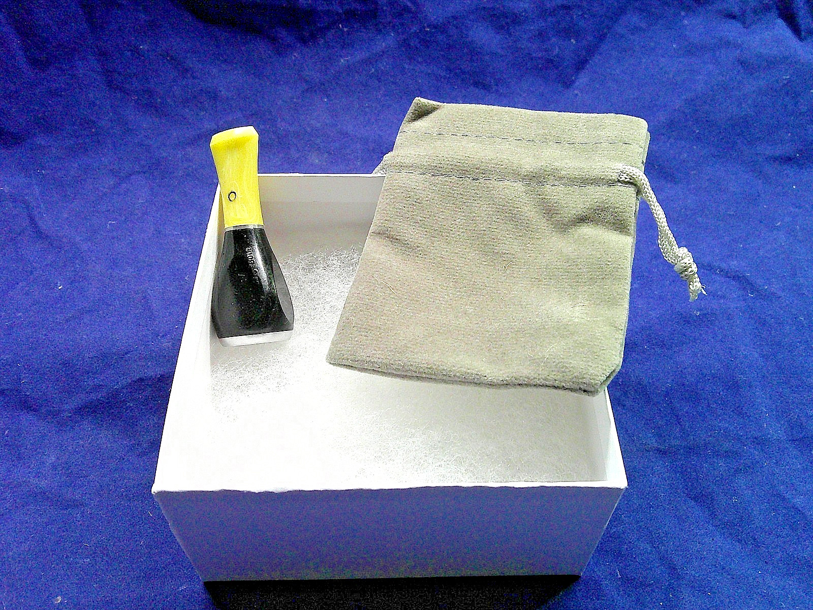 NEW SELDOM SEEN ANYWHERE YELLO-BOLE CIGAR HOLDER BRIAR WOOD STINGER POUCH BOX -2