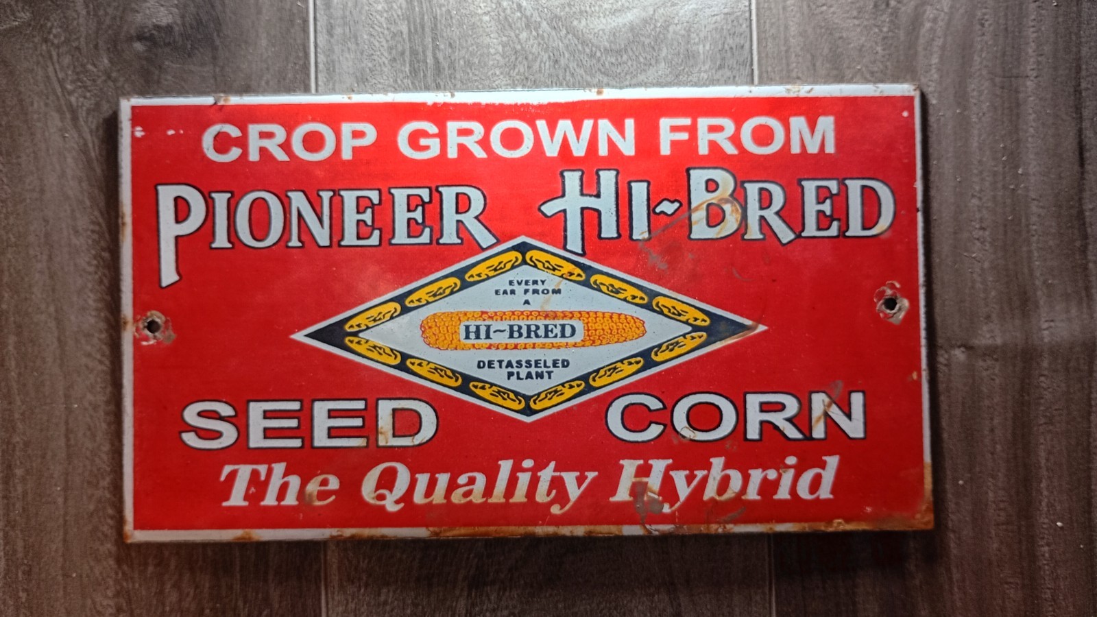 Vintage Pioneer Hi-Bred Seed Corn Porcelain Enamel Sign 9\