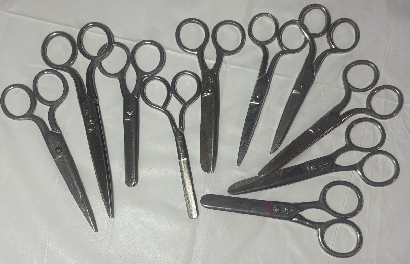 10 Vintage Metal School / Barber Scissors