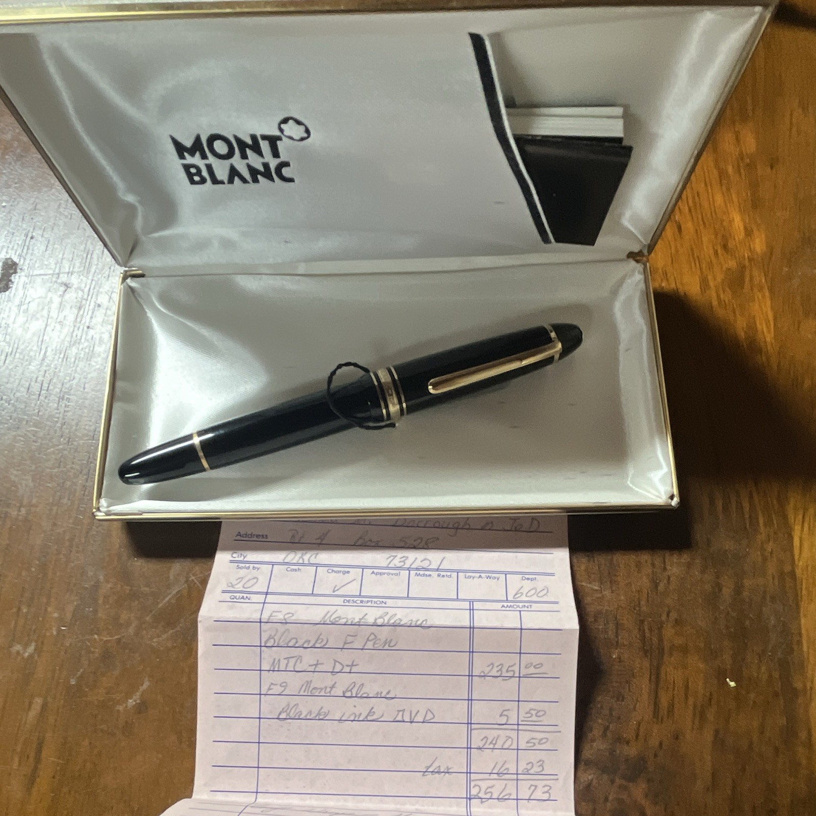 Vintage 1989 Montblanc 146 Fountain Pen Black Gold Nib w/ Box and Receipt