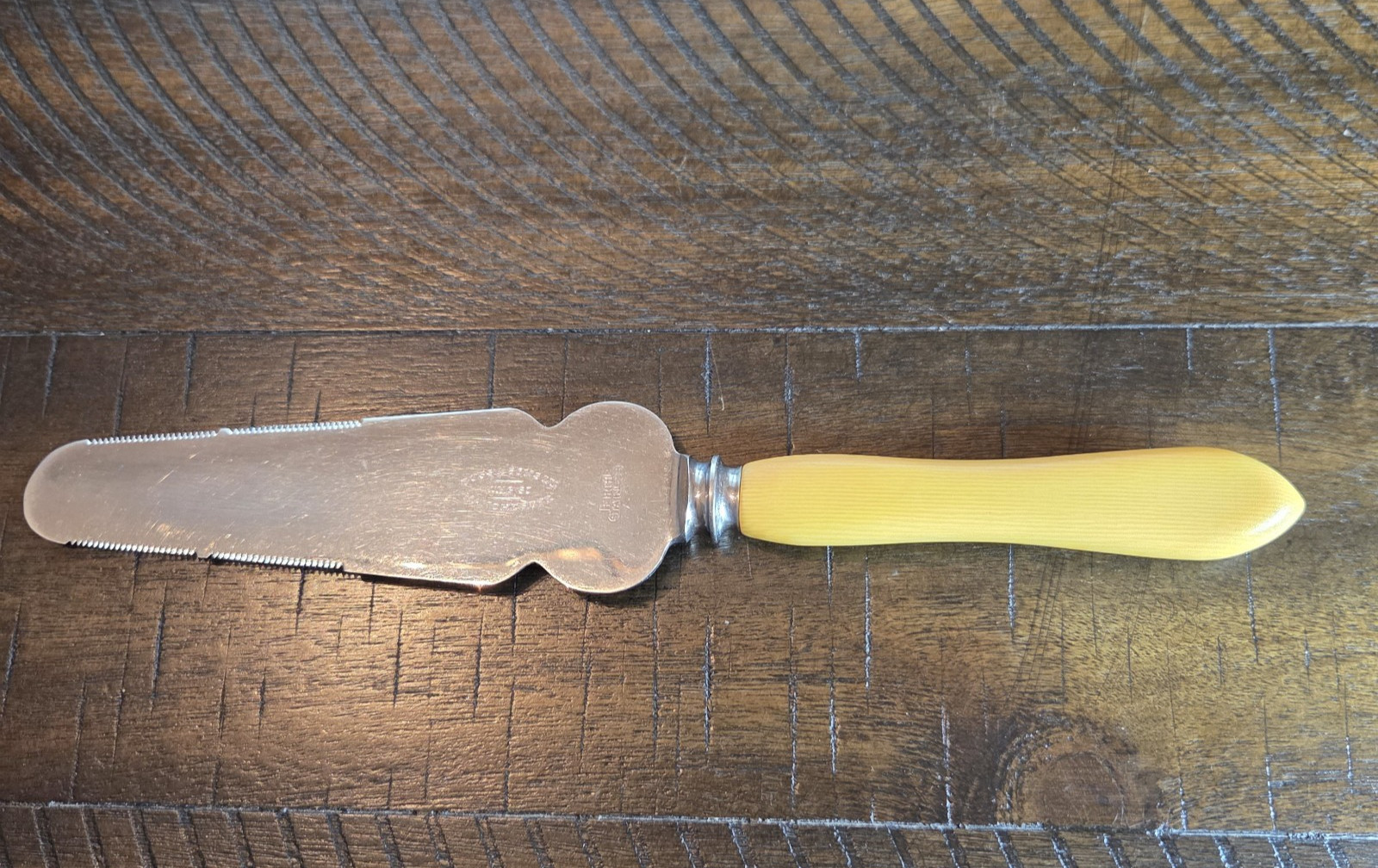 Vintage Buss & Sons Manchester Firth Stainless Cake Pie Server Celluloid Handle