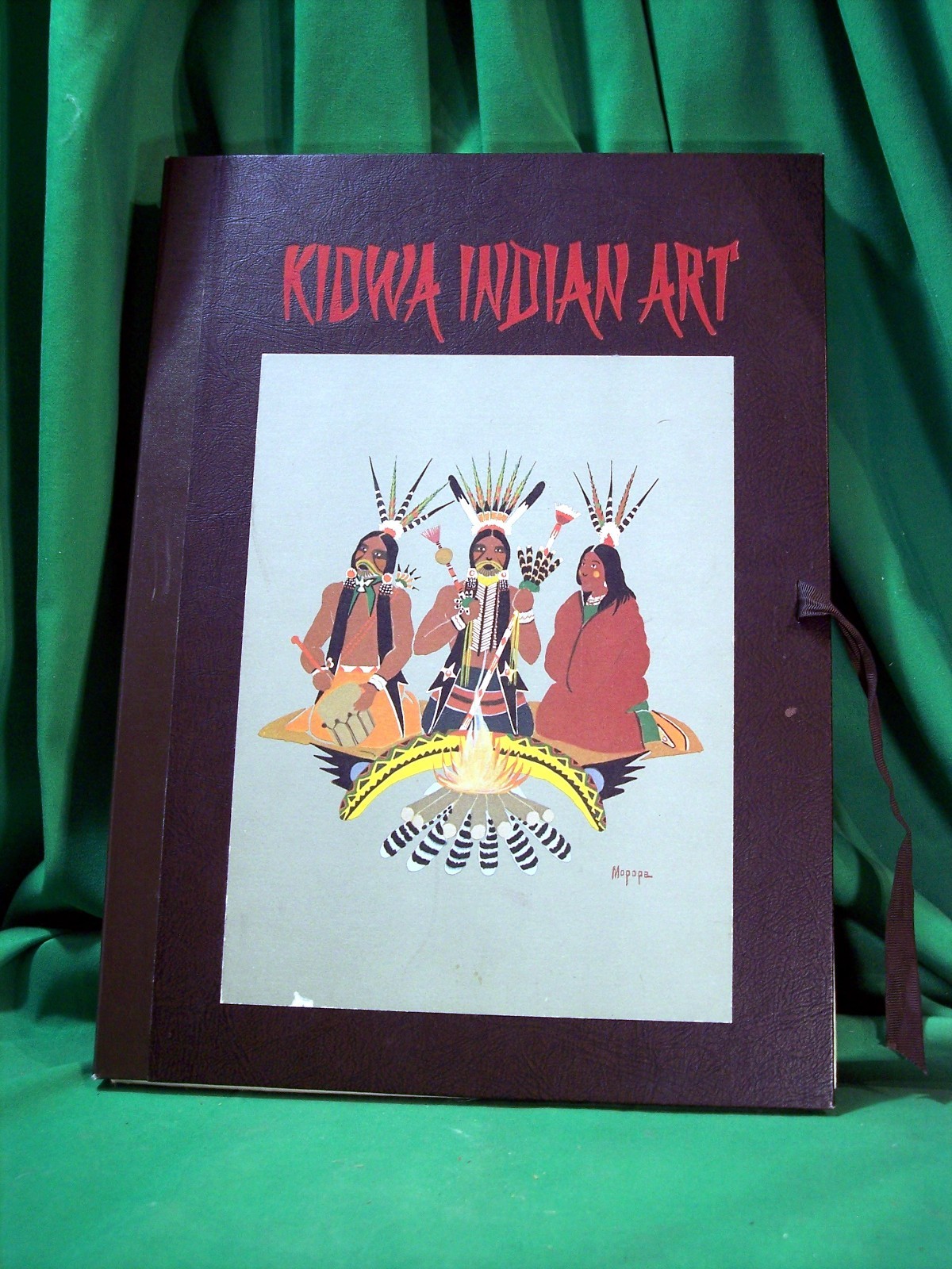 Kiowa Indian Art by Jamake Highwater - 1979 Bell Reprint - Perfect Condition Kiowa Indian Art by Jamake Highwater - 1979 Bell Reprint - Perfect Condition