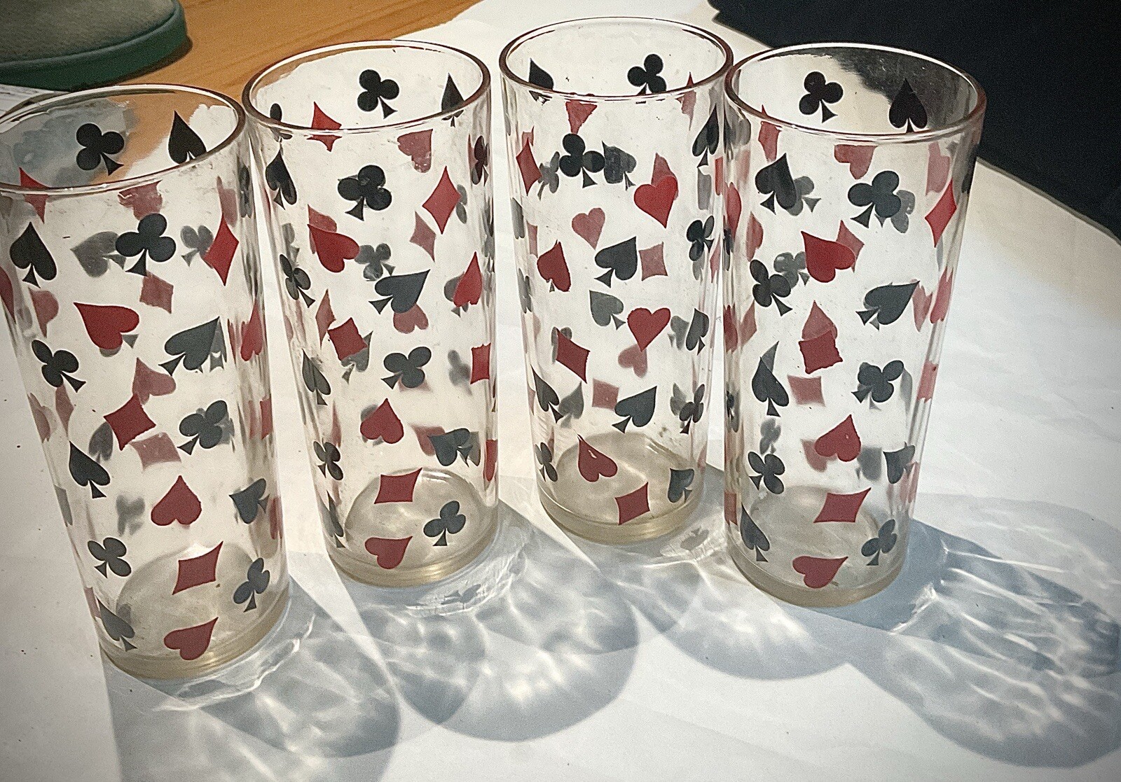 6 VTG Swartz Mustard Glass Bar Glass 1950-60’s CardSuits Red Black 4Tall 2Rocks
