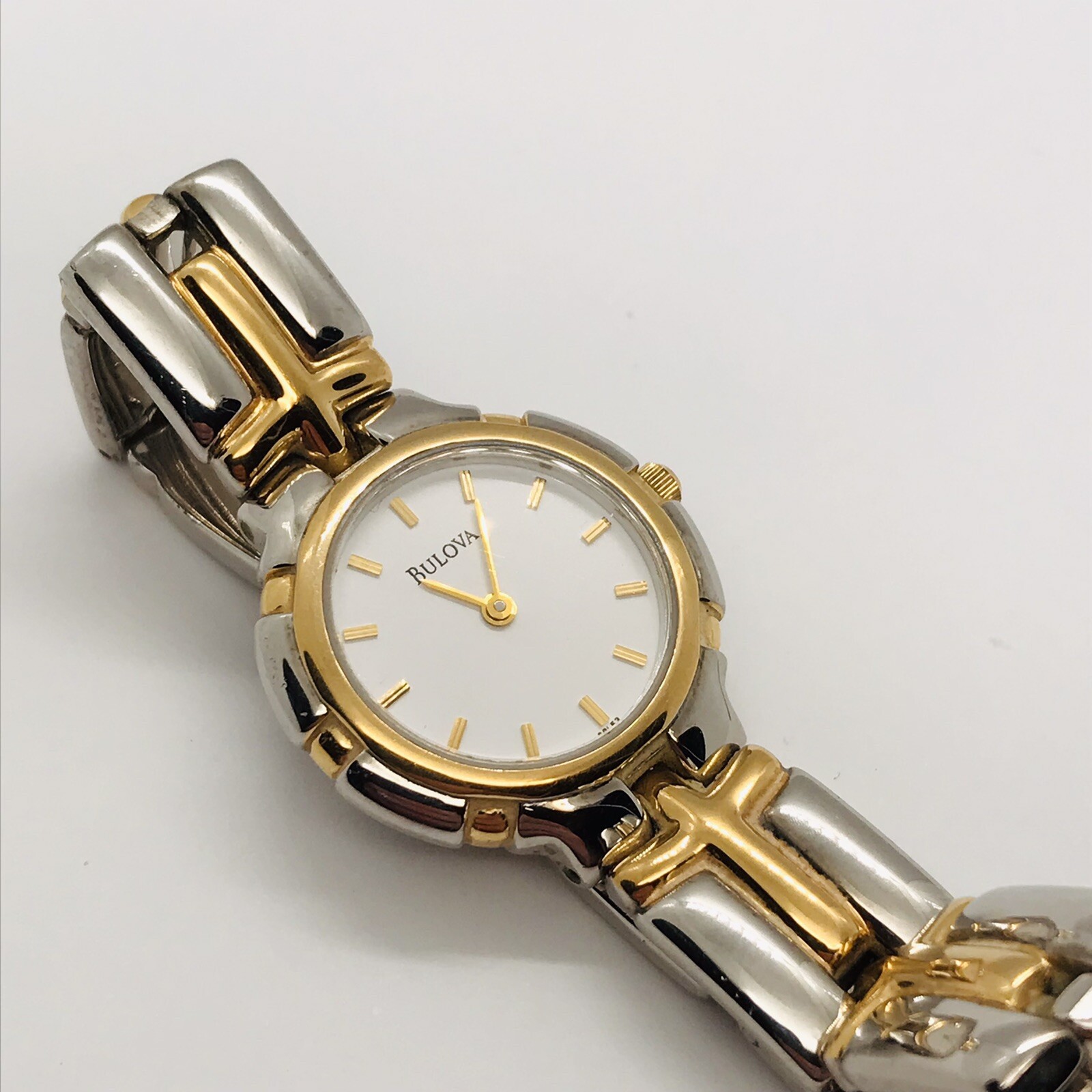 7” BULOVA QUARTZ WOMENS TWO TONE WATCH NEW BATTERY SLIM BEAUTIFUL