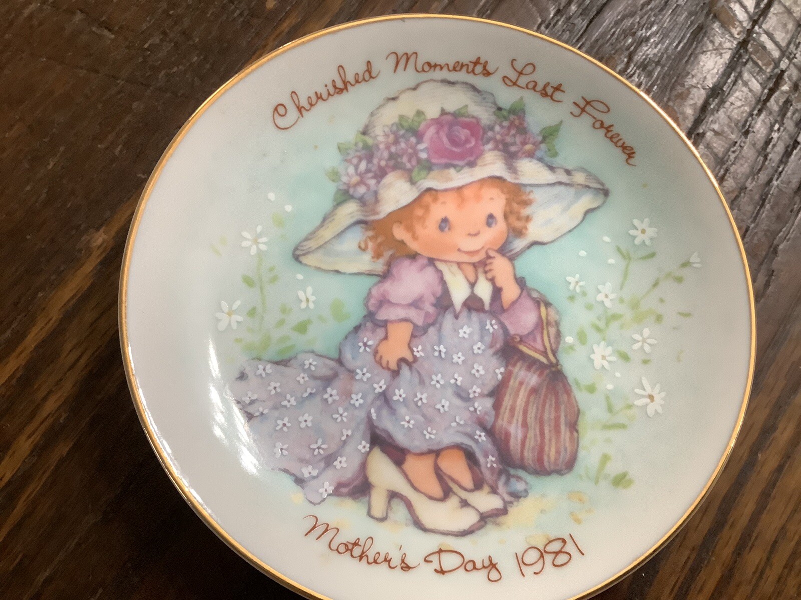 Avon MOTHERS DAY PLATE 1981 Cherished Moments Last Forever