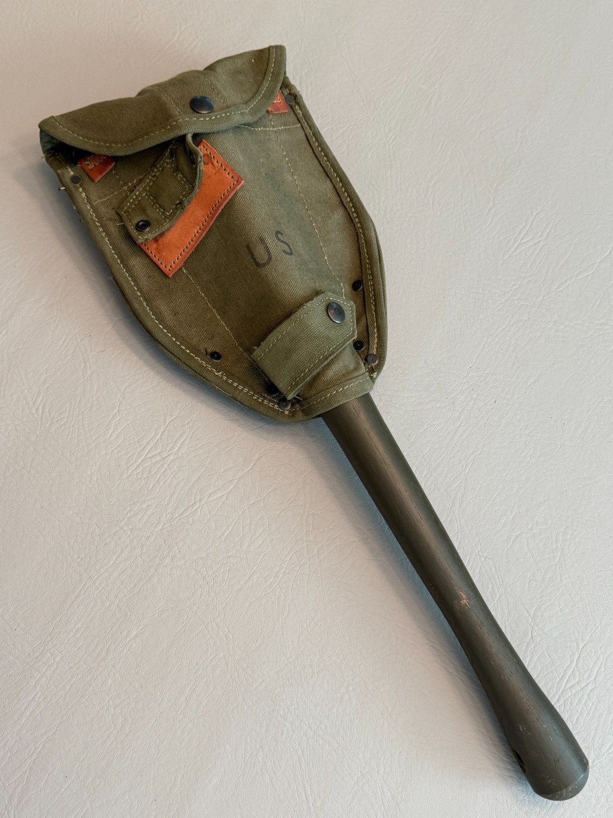 US ARMY M1956 SHOVEL ENTRENCHING TOOL GARDEX 1964 & COVER 1962  UNISSUED     277