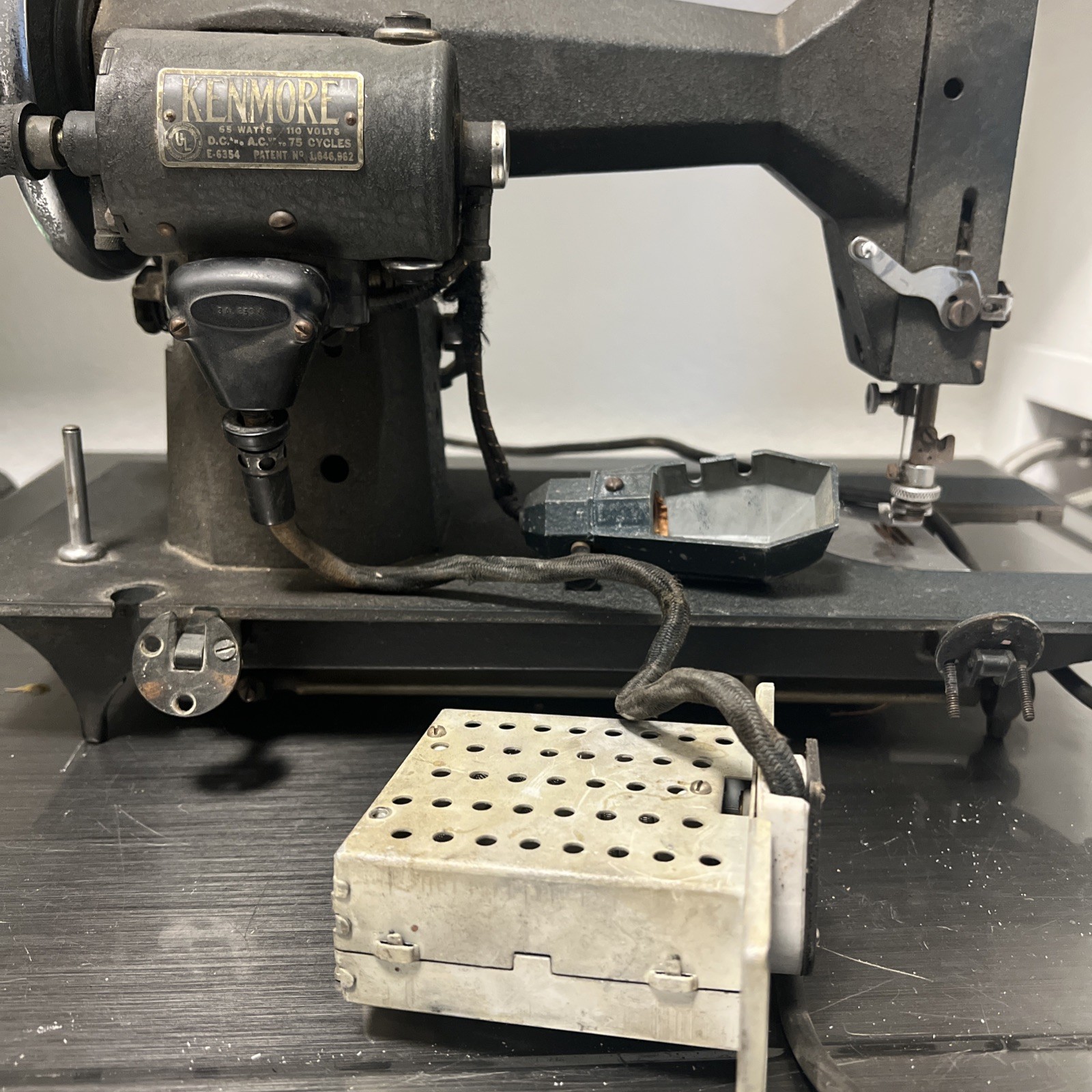Vintage Antique 1948 Kenmore 117-812 Sewing Machine No Power Cord