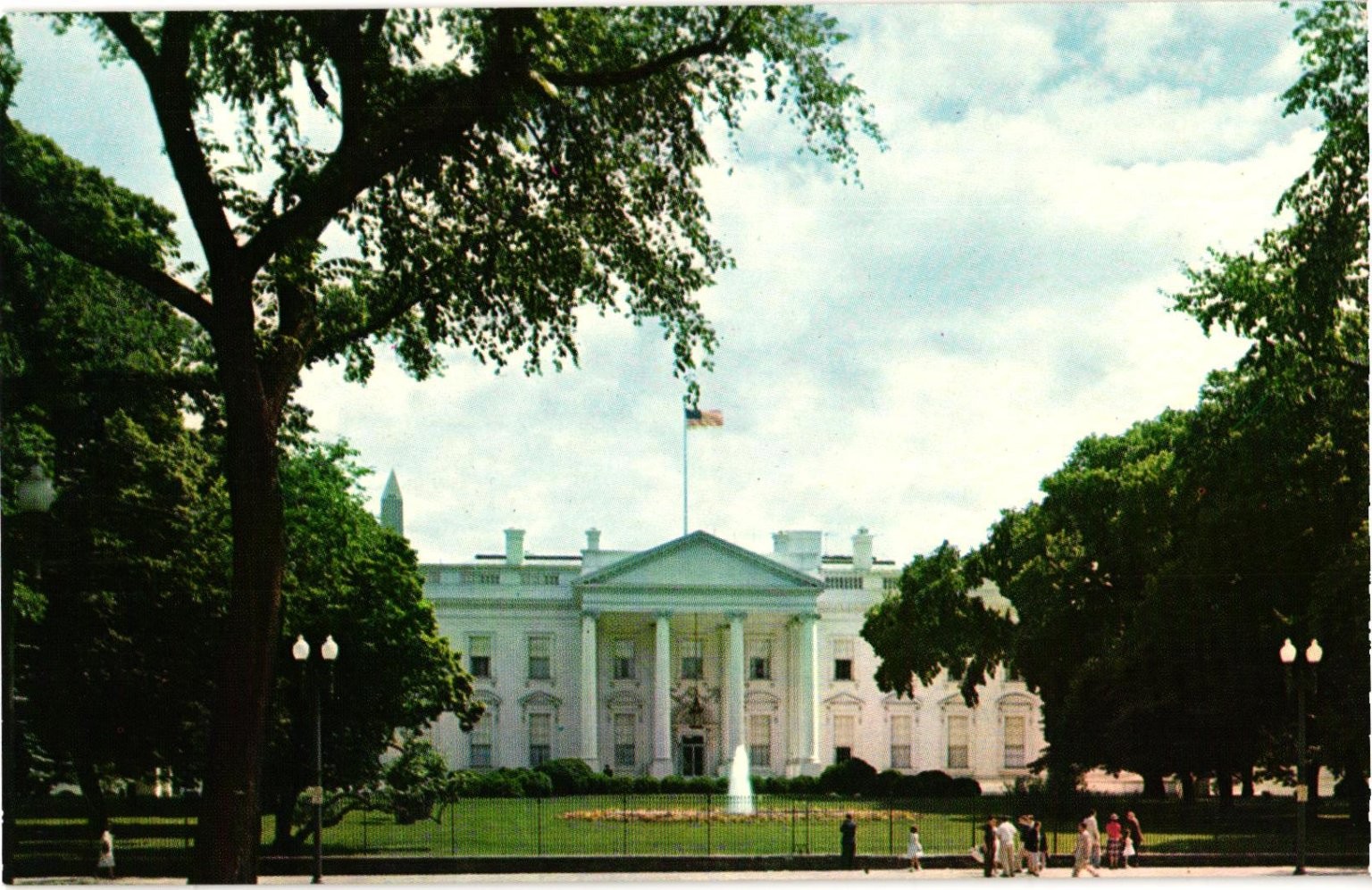 The White House Washington DC Plastichrome Postcard 1950s-70s Landmark View