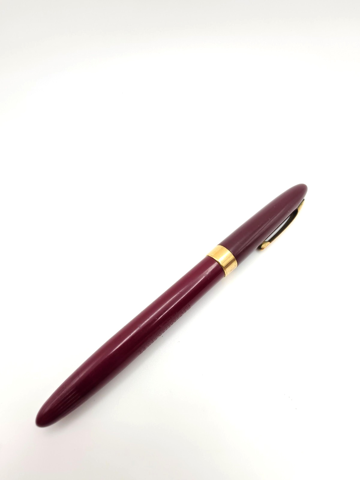 Vintage 1950s Sheaffer Fountain Pen Burgundy 14K Gold Two-Tone Nib Untested