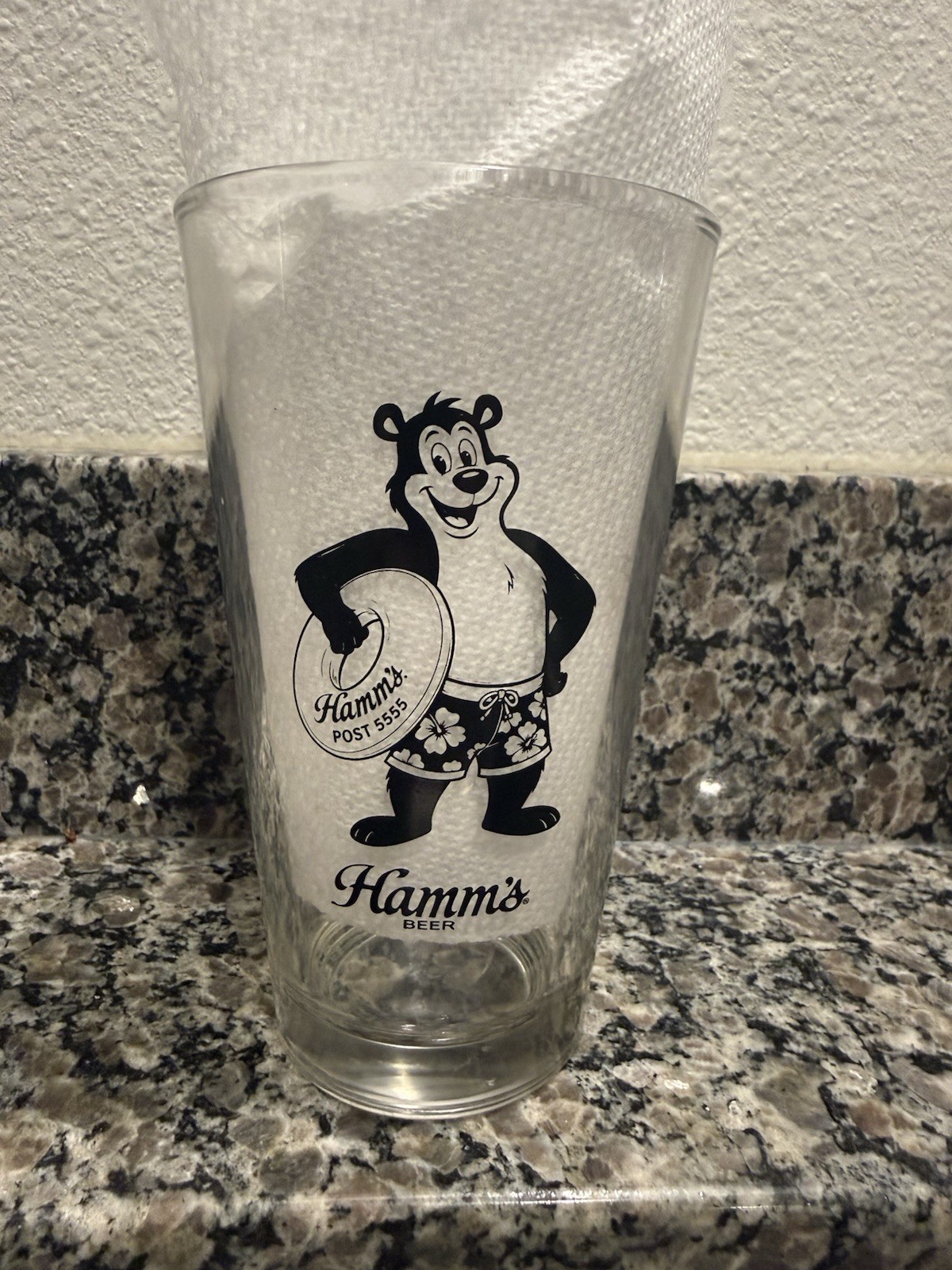 RARE Hamm's VFW Beer Pint Glass. HAMMS BEAR. Veterans Of Foreign Wars Glass RARE Hamm's VFW Beer Pint Glass. HAMMS BEAR. Veterans Of Foreign Wars Glass