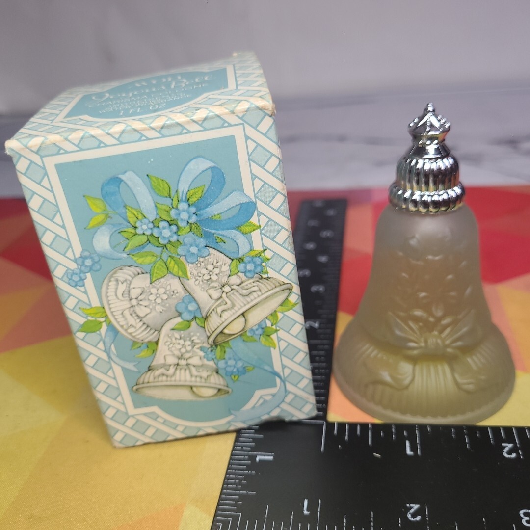 FULL BOTTLE Avon Joyous Bell Charisma Cologne 1 fl.oz Vintage 1970's With Box