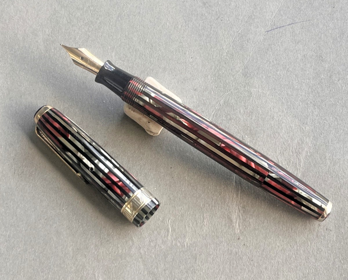 Parker Red-Striped Duovac Debutante, 14K nib/trim, Very Good condition, restored